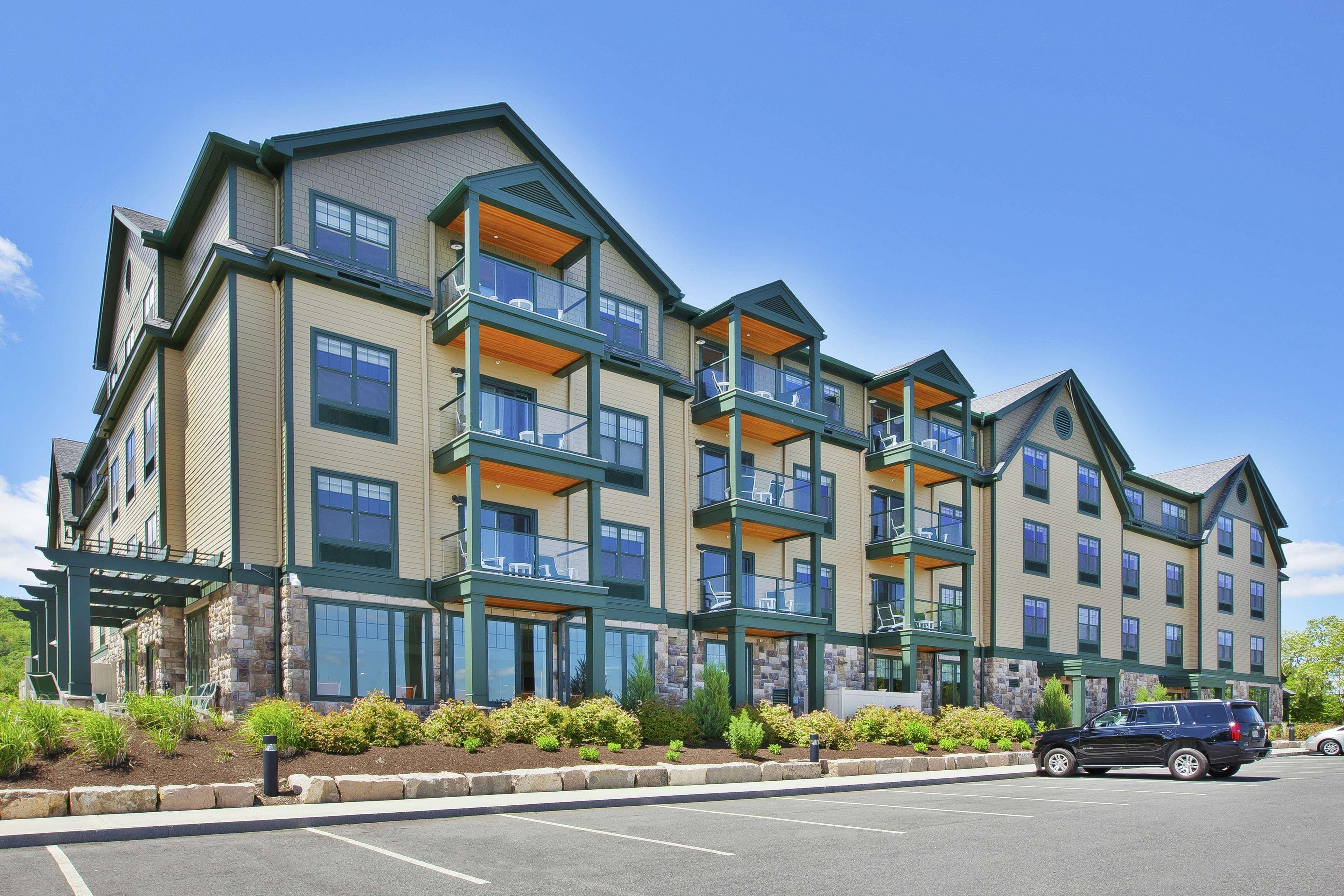 Hampton Inn Bar Harbor Exterior photo