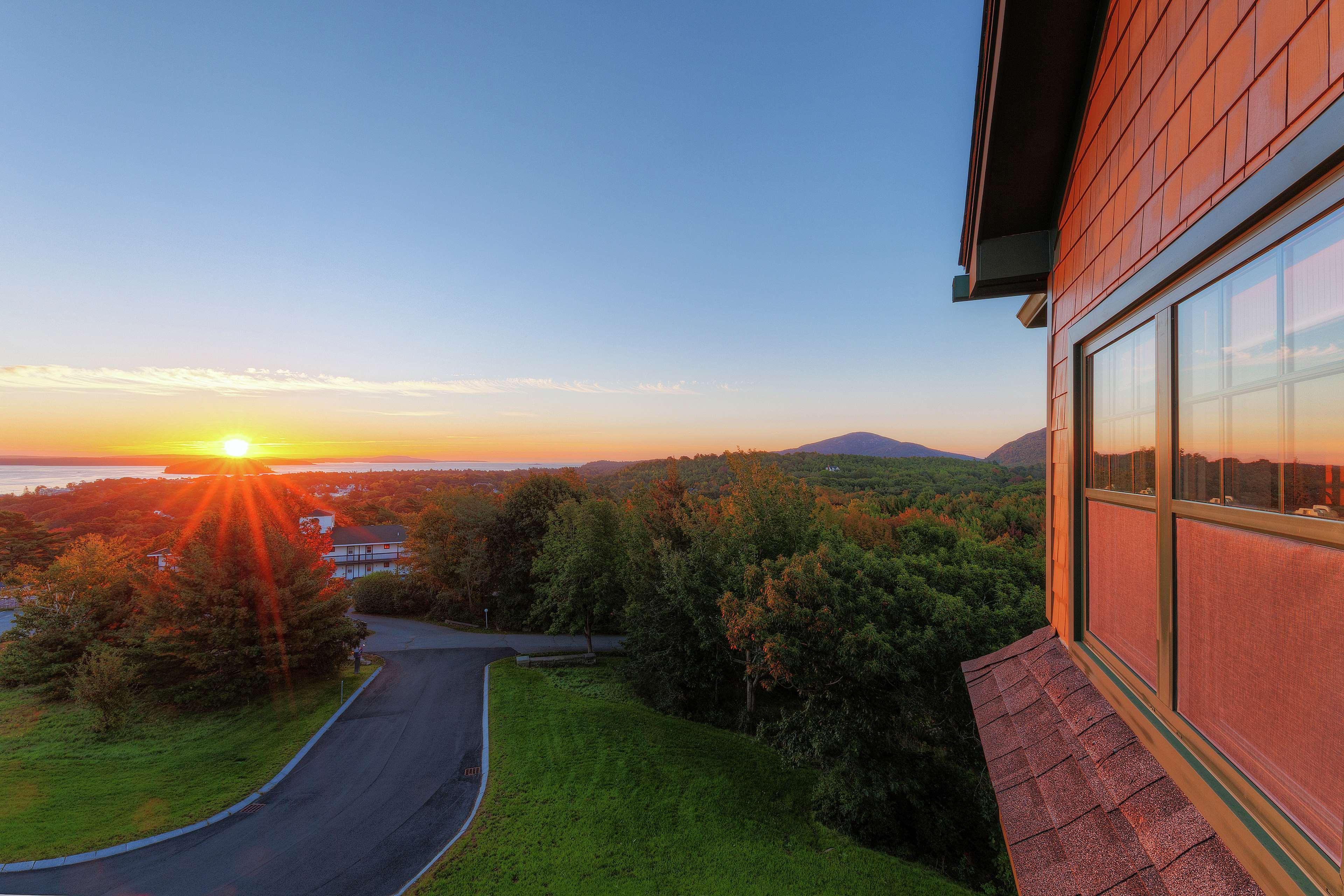 Hampton Inn Bar Harbor Exterior photo