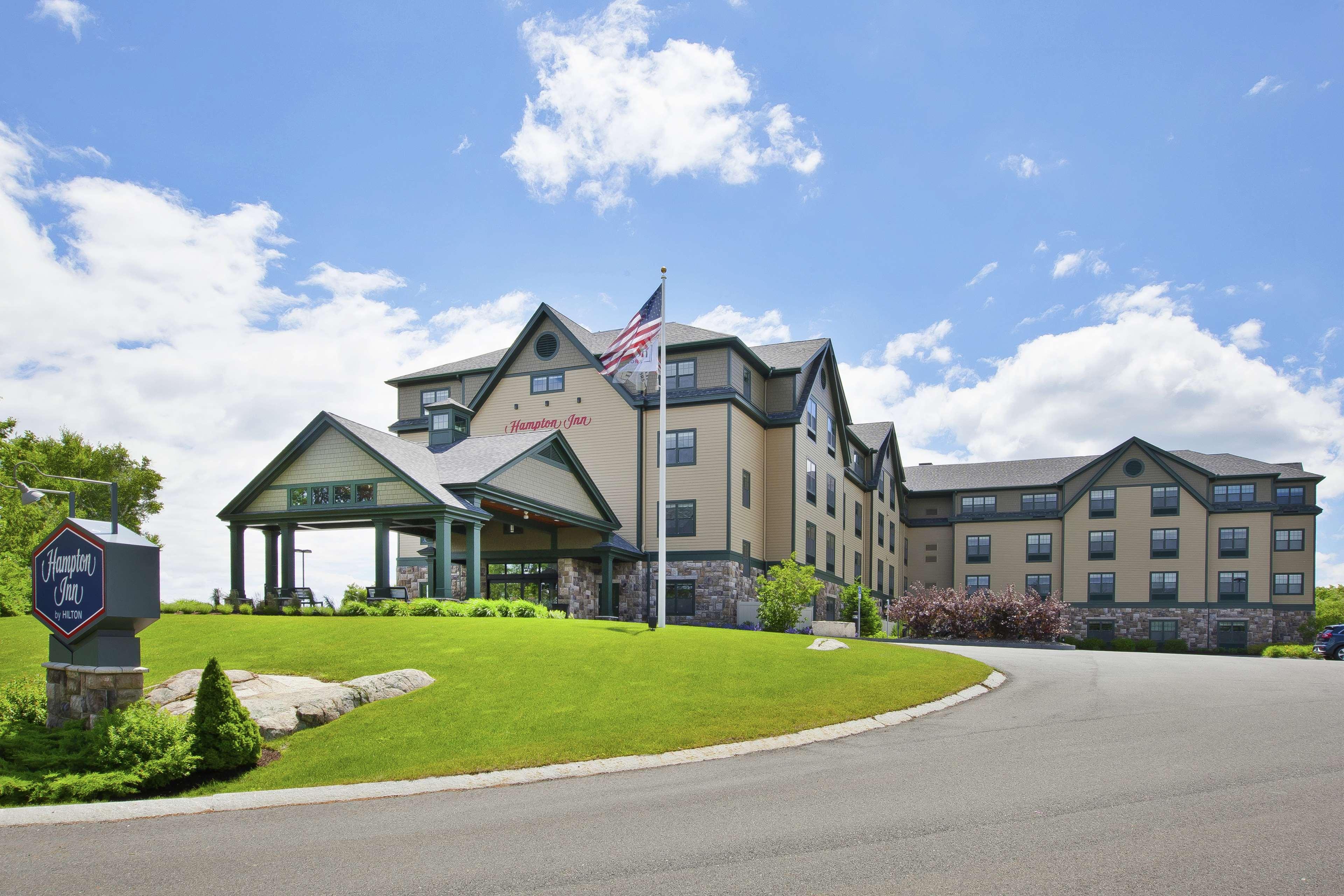 Hampton Inn Bar Harbor Exterior photo