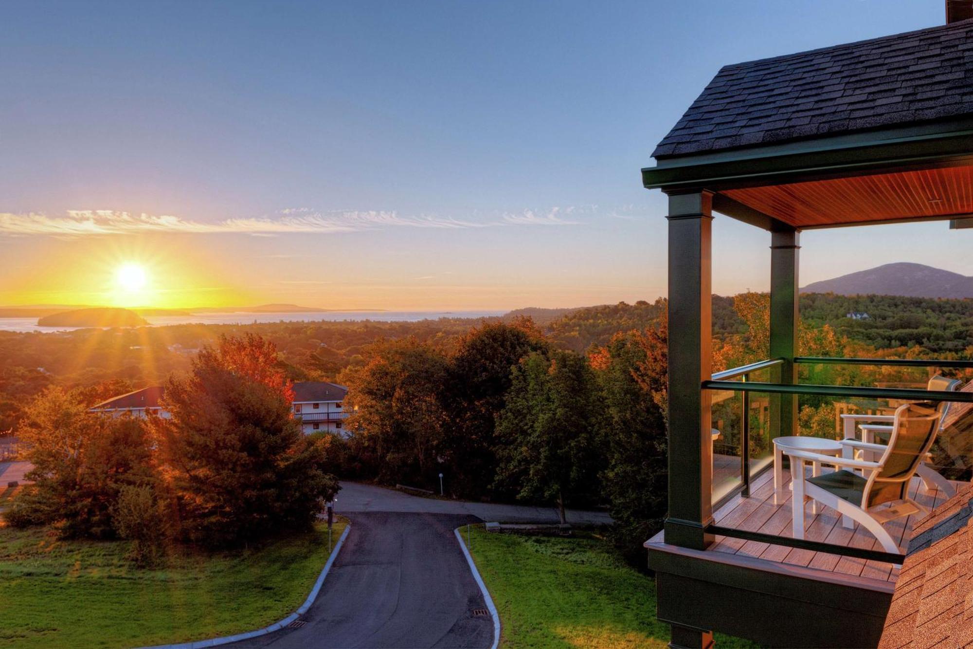 Hampton Inn Bar Harbor Exterior photo